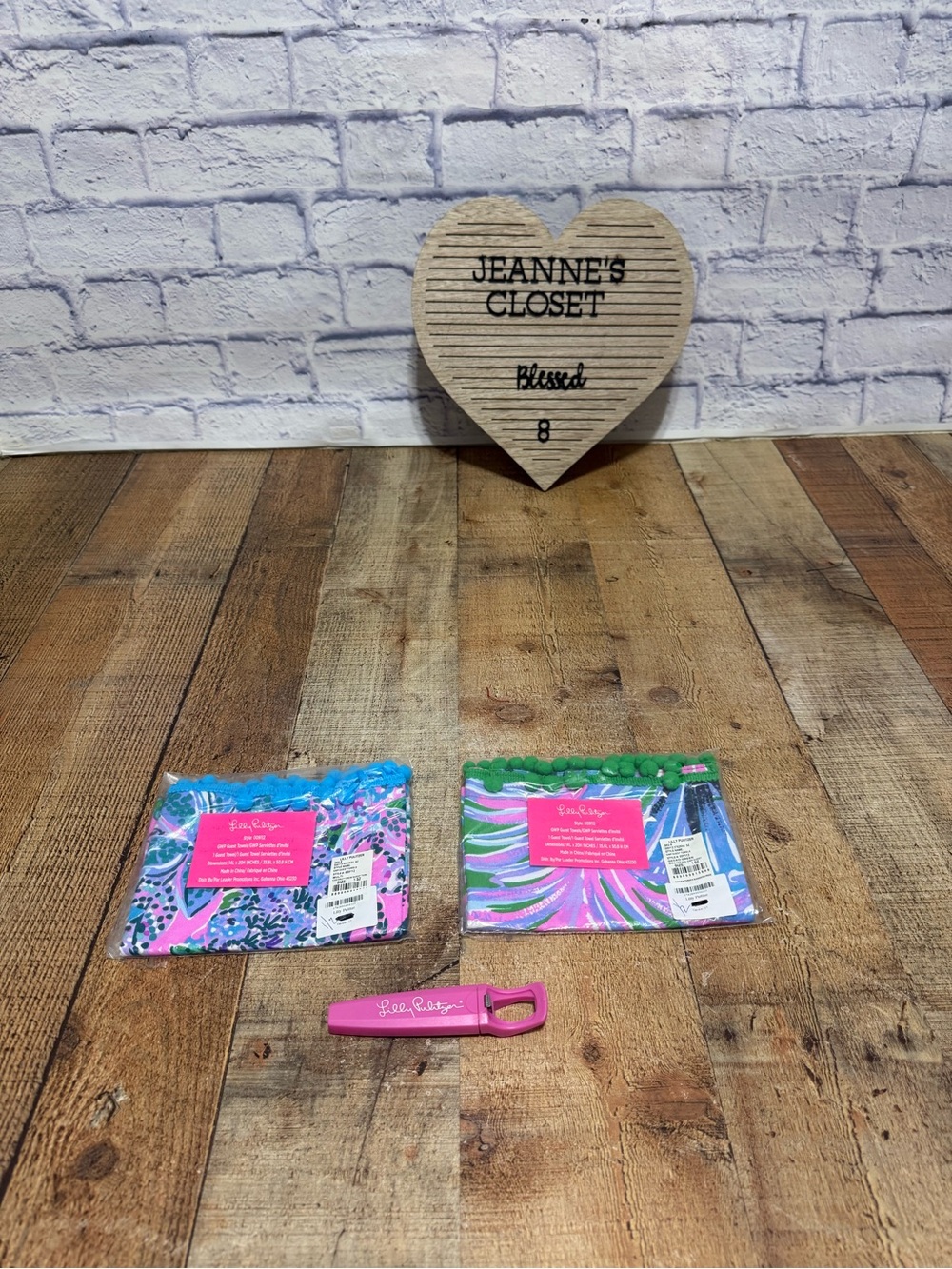NWT Lilly Pulitzer Guest Towels Coconut Crew & She’s Got Sol W Bottle Opener
